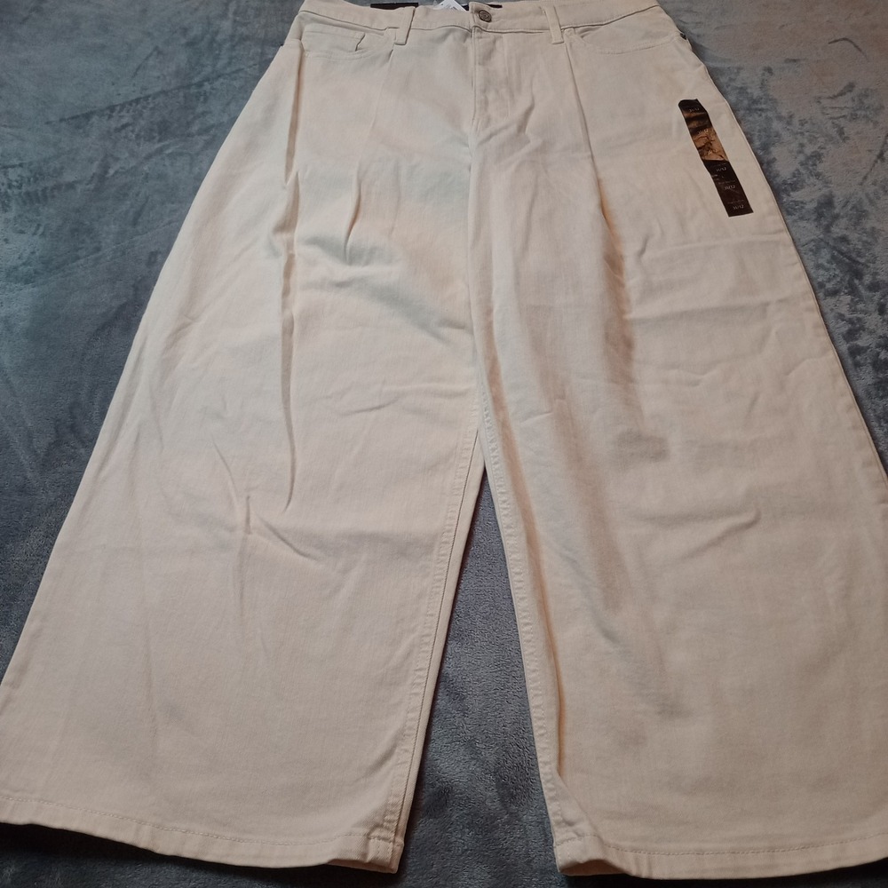 Banana Republic Wide Leg High Rise Cropped Jeans Size 31 12 Ecru Pleated Stretch